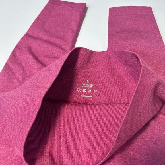 NVGTN NV Seamless Legging - Picture 4 of 4